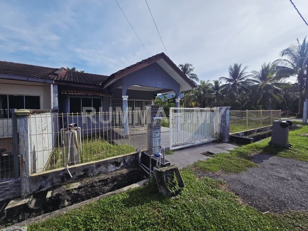 3-bedroom house in REMBAU, Negeri Sembilan for sale - [CORNER SEMI D TAMAN REMBAU UTAMA] Tanah Luas dan View Gunung di Rembau untuk dijual