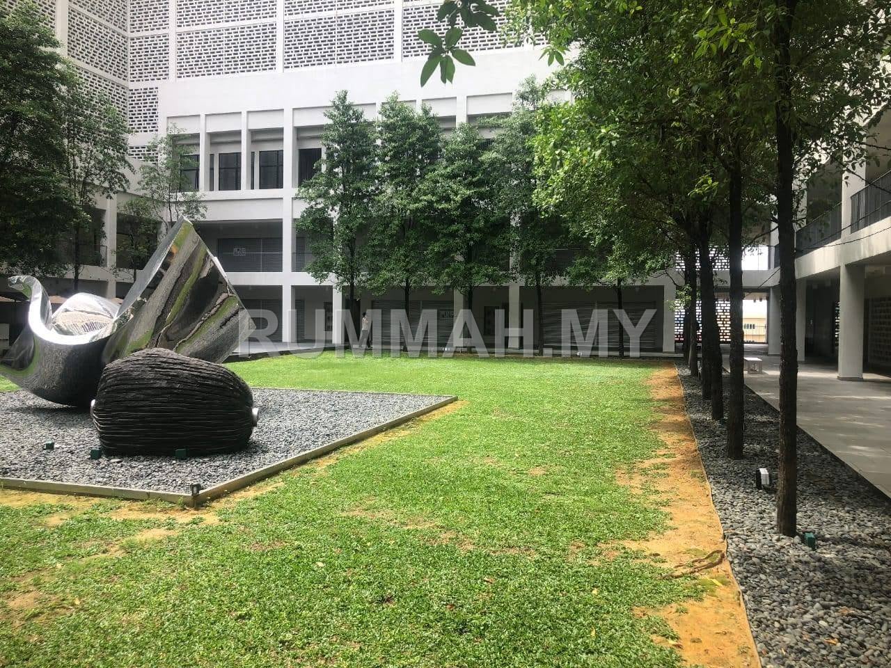 commercial in Sungai Buloh, Selangor — photo 2