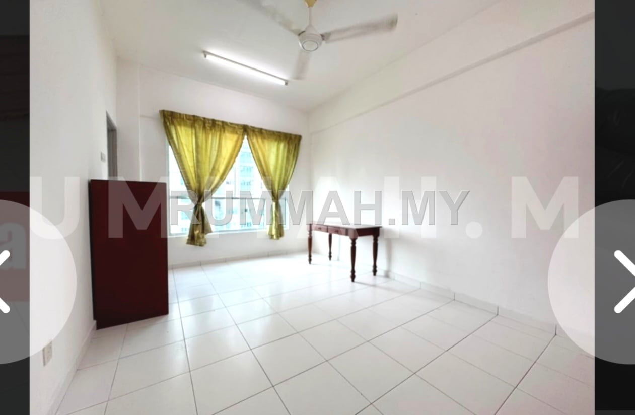 4-bedroom condo in Relau, Penang for sale - The Golden Triangle
