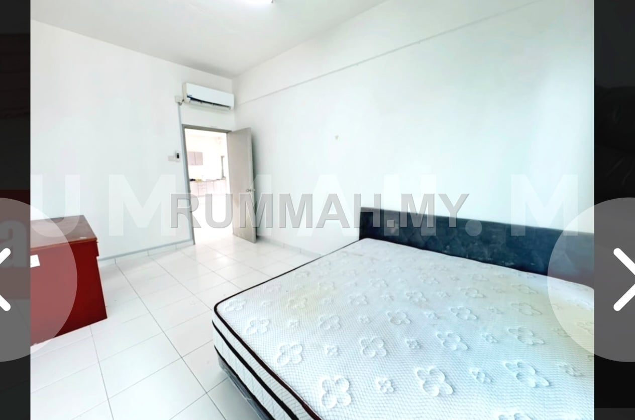 condo in Relau, Penang — photo 4