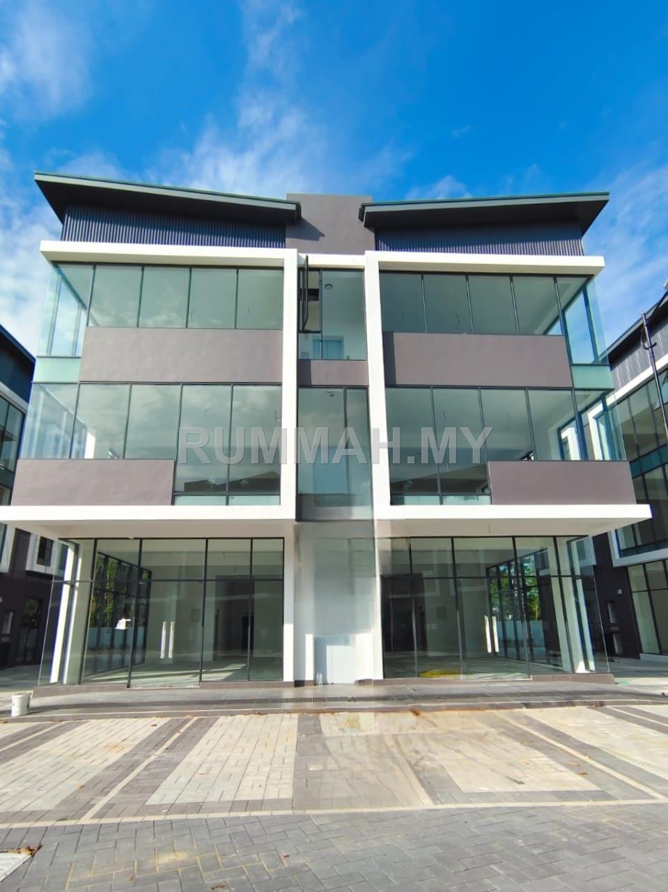 1-bedroom commercial in Simpang Ampat, Penang for sale - Shoplot for Sale @ Iconic Point, Simpang Ampat | Freehold
