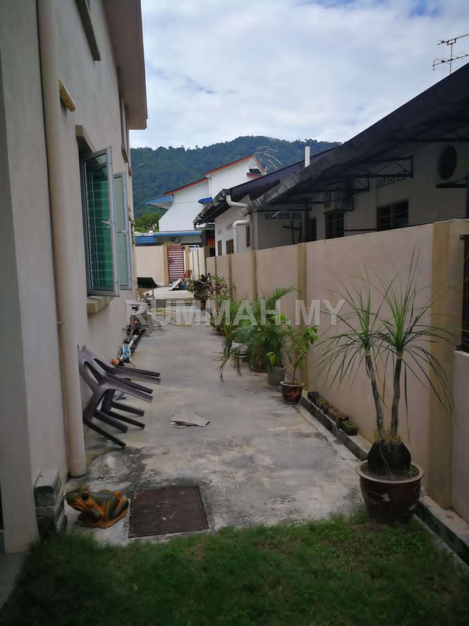 house in Jelutong, Penang — photo 3