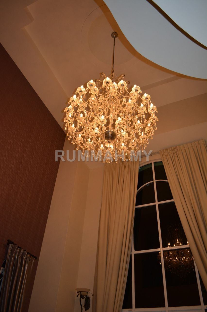 5-bedroom house in Bayan Lepas, Penang for sale - Lengkok Merbah Bungalow 2 storey @ Taman Sri Bayan , Bayan Lepas