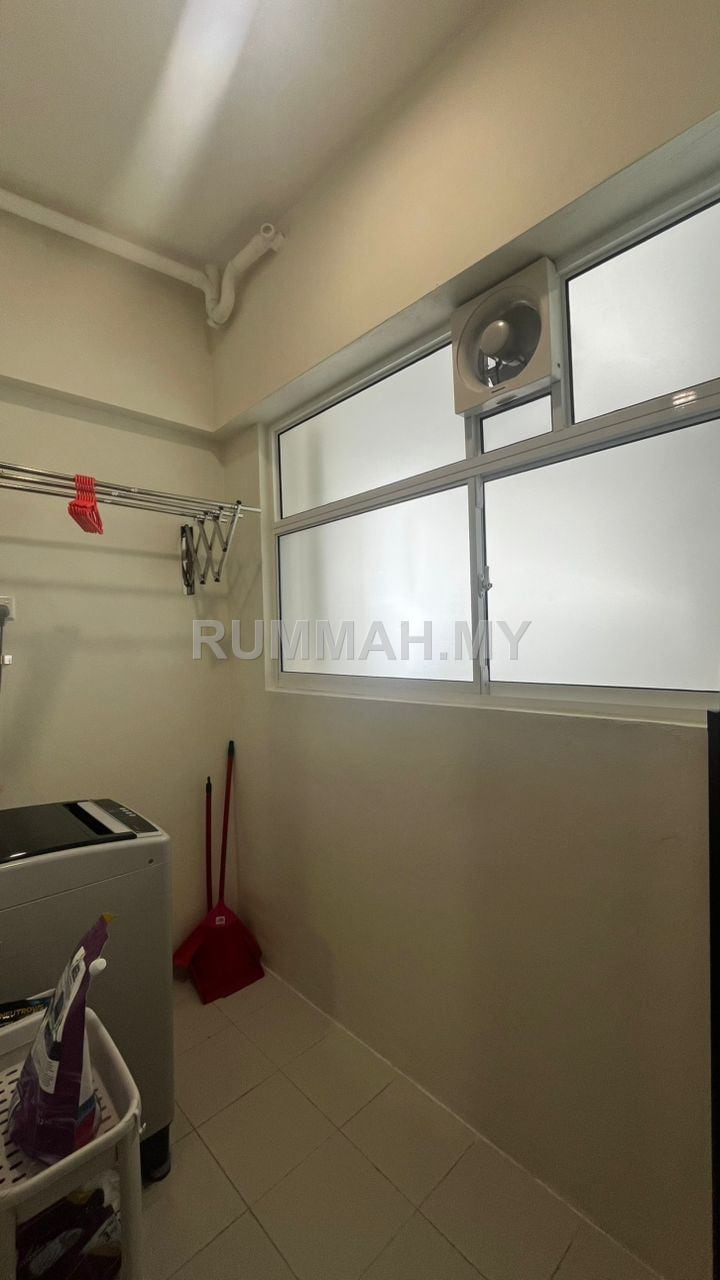 condo in Gelugor, Penang — photo 5