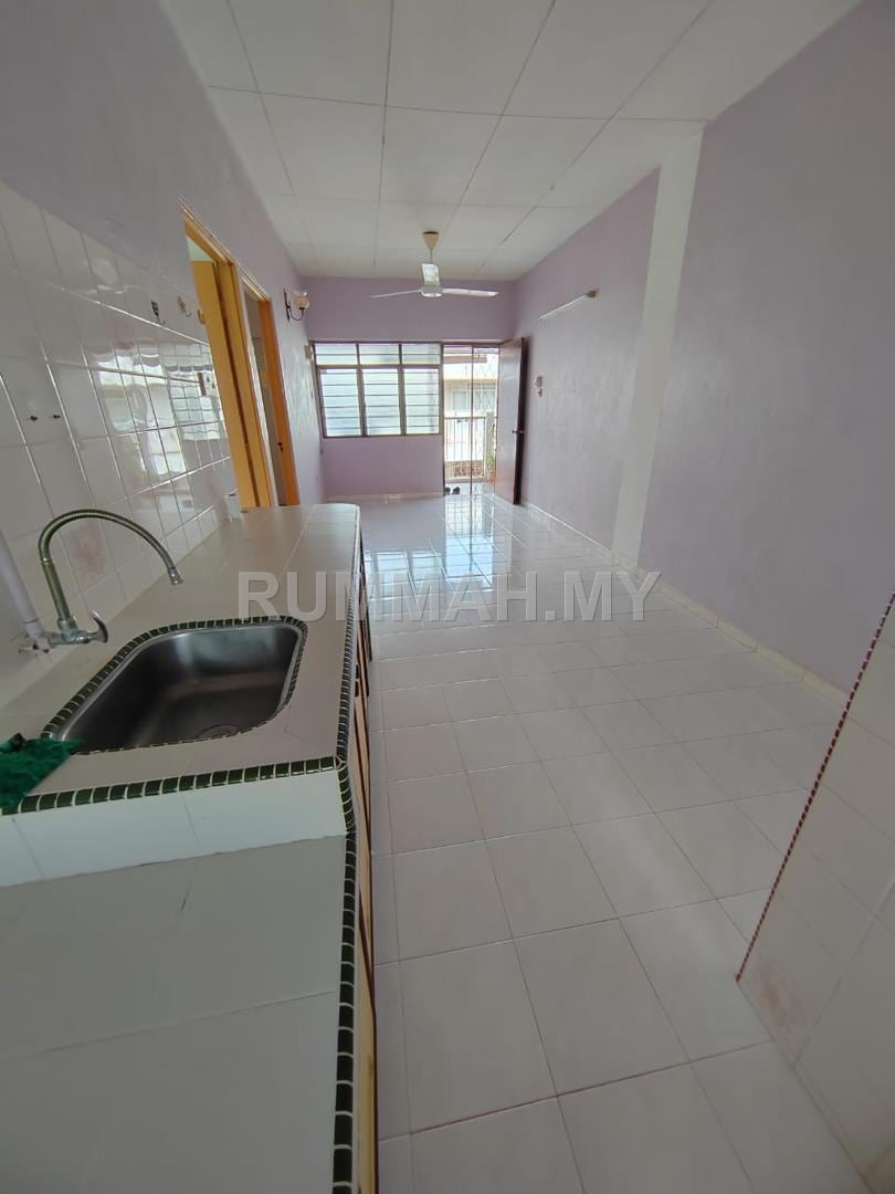 3-bedroom condo in Air Itam, Penang for rent - FARLIM 4E Flat Partially Furnished wth LIFT , AYER ITAM