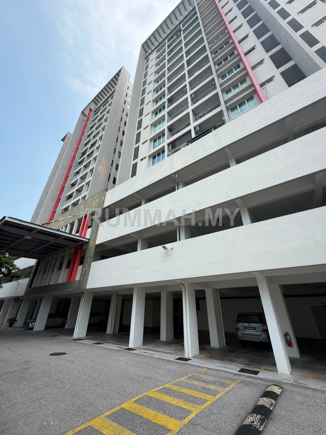 3-bedroom condo in Butterworth, Penang for rent - Camellia Park Condominium @ Raja Uda 1100sf new paint