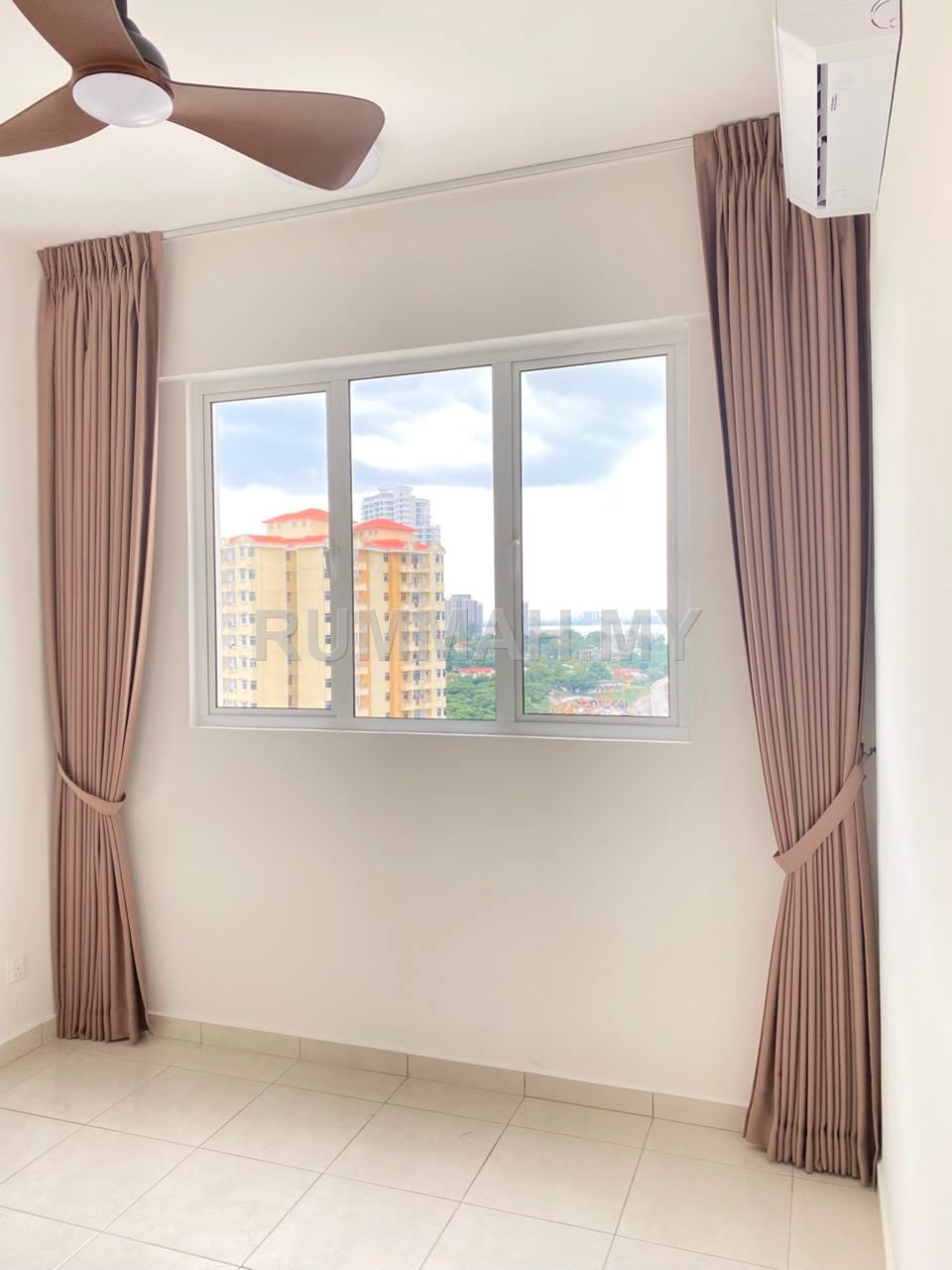 condo in Gelugor, Penang — photo 3