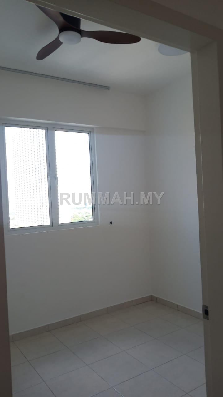 condo in Gelugor, Penang — photo 5