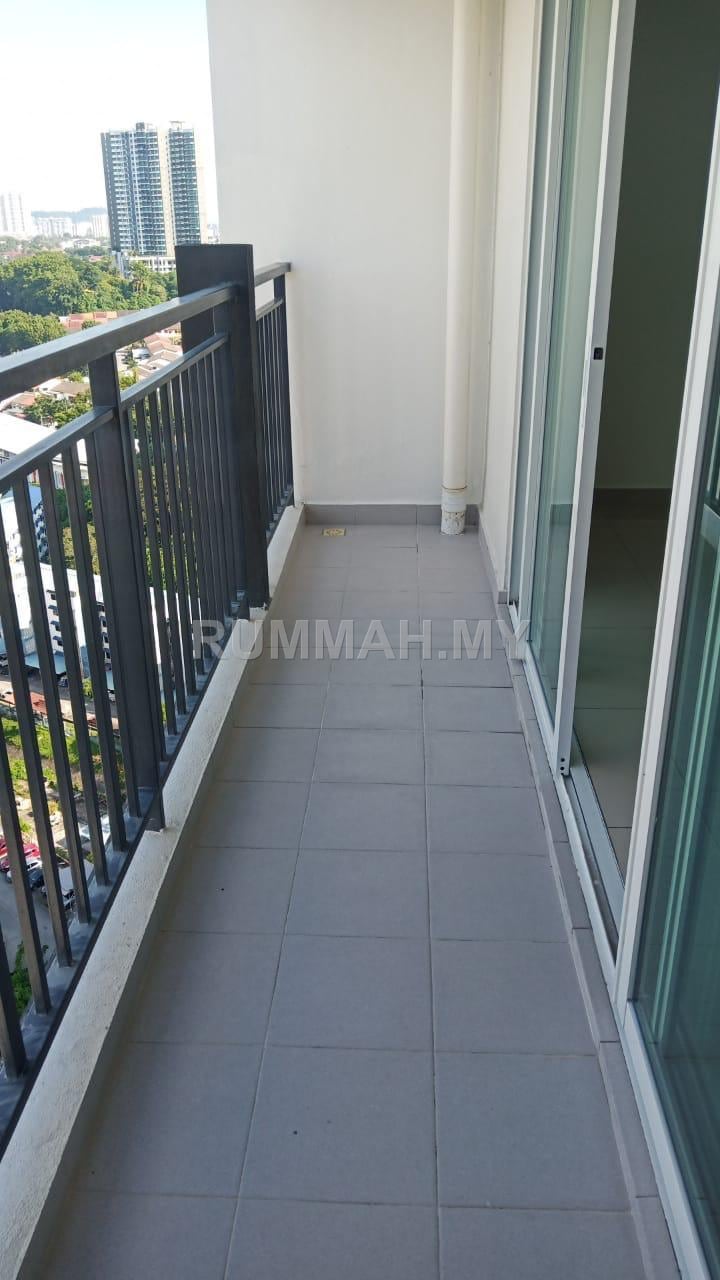 condo in Gelugor, Penang — photo 6