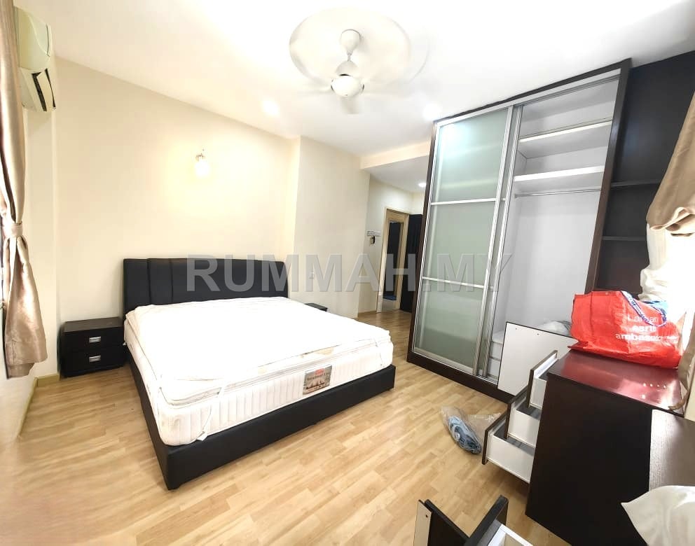 condo in Gelugor, Penang — photo 6