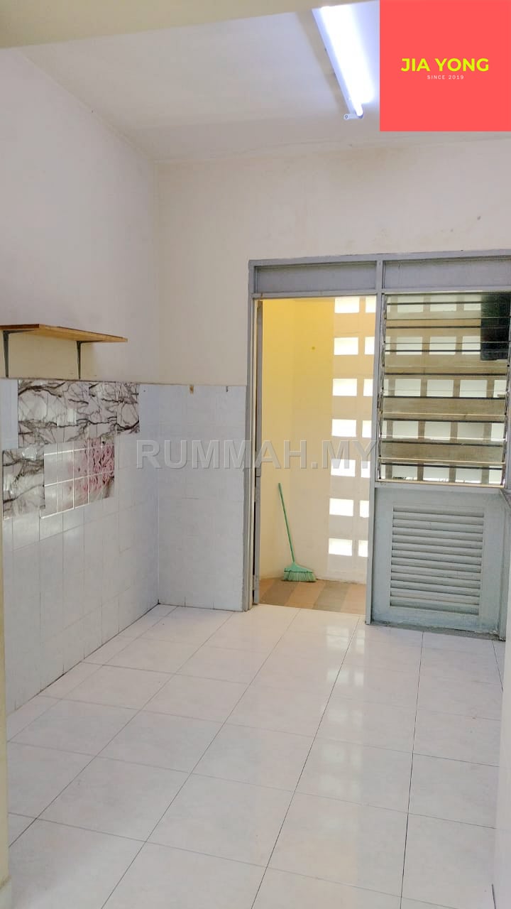condo in Bukit Jambul, Penang — photo 3