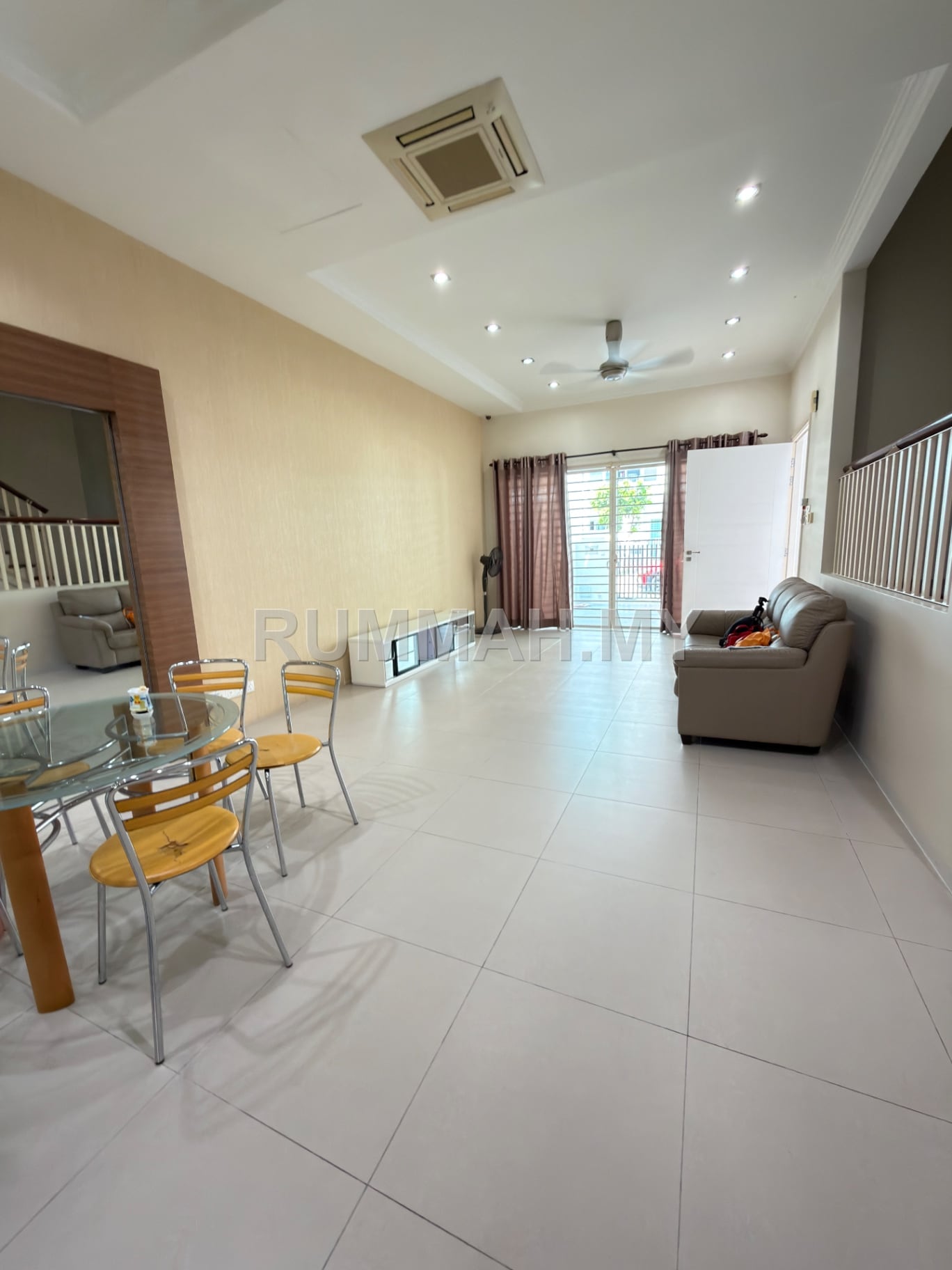 5-bedroom house in Tanjung Bungah, Penang for sale - Gated guarded 3 storey terrace 2 Permai Tanjung bungah Tenby intl school 