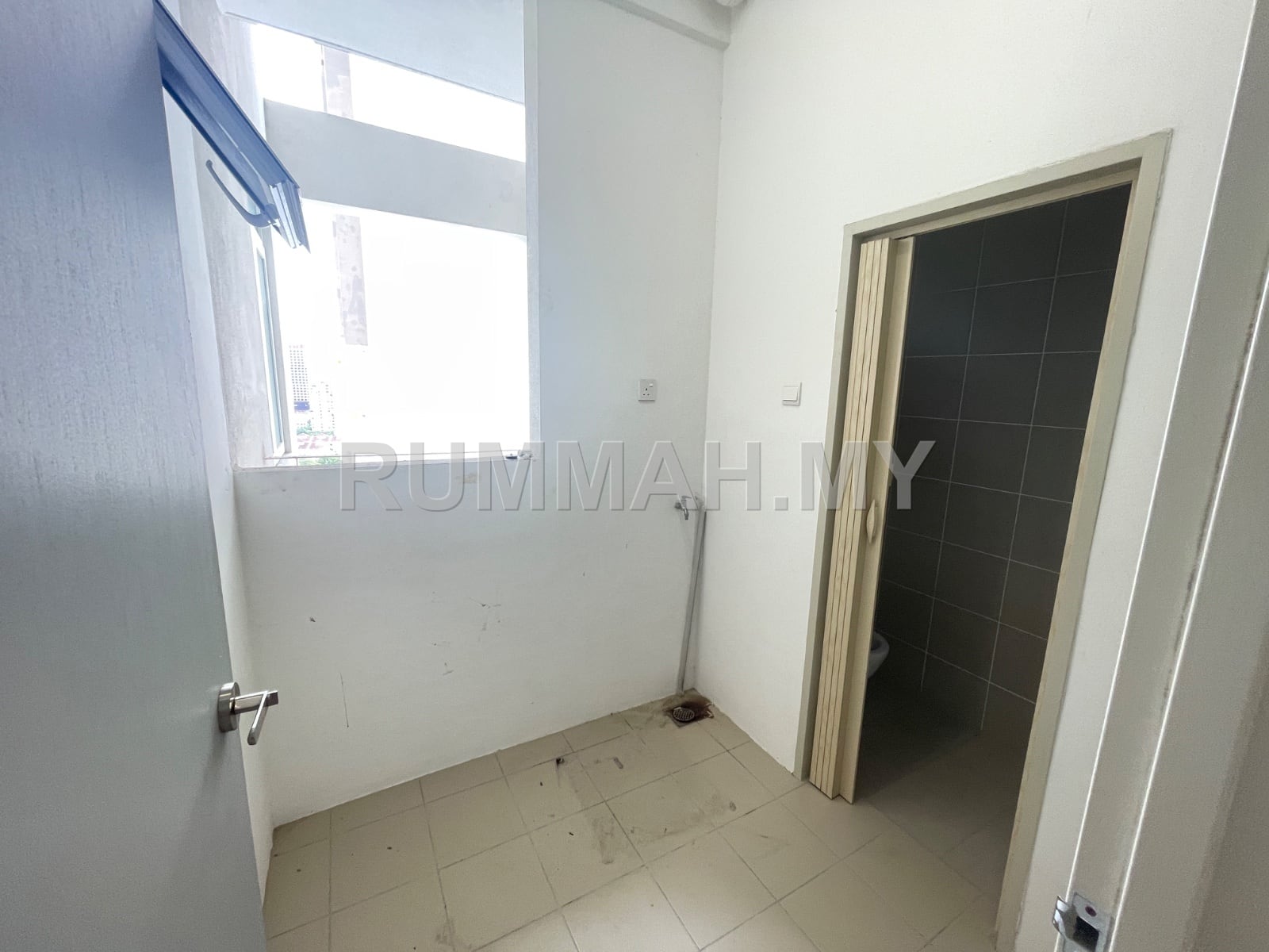 condo in Relau, Penang — photo 5