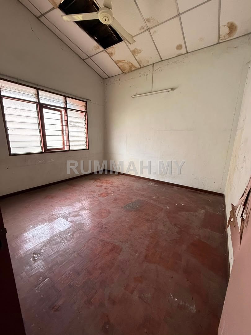 house in Sungai Nibong, Penang — photo 5