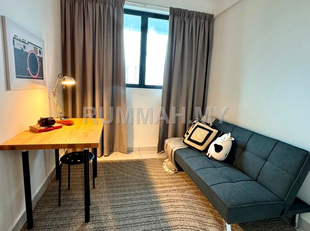 condo in Gelugor, Penang — photo 6