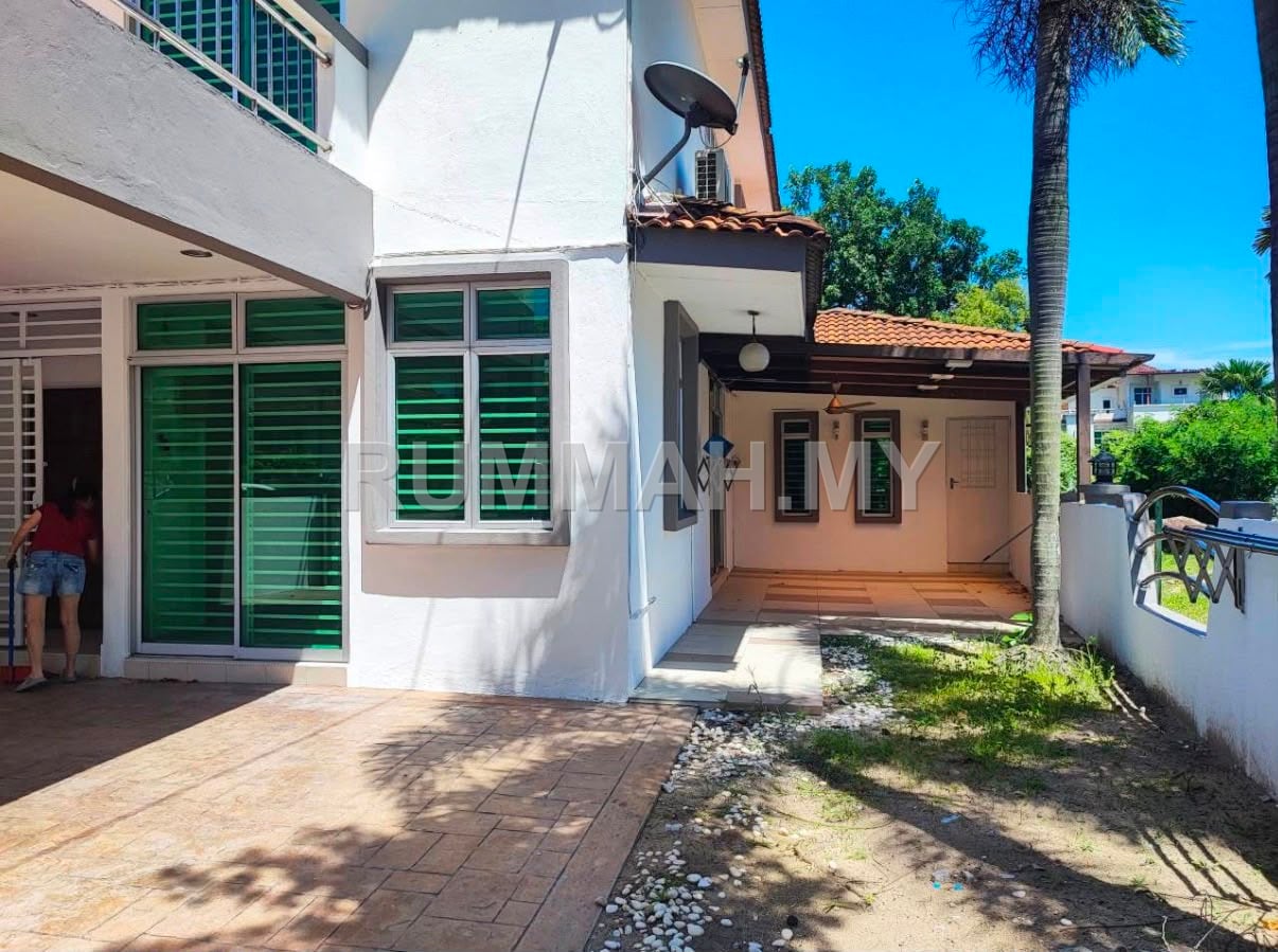 4-bedroom house in Juru, Penang for sale - Taman Cendana 2-Storey Terrace Corner  2024sf Fully Renovated Juru 