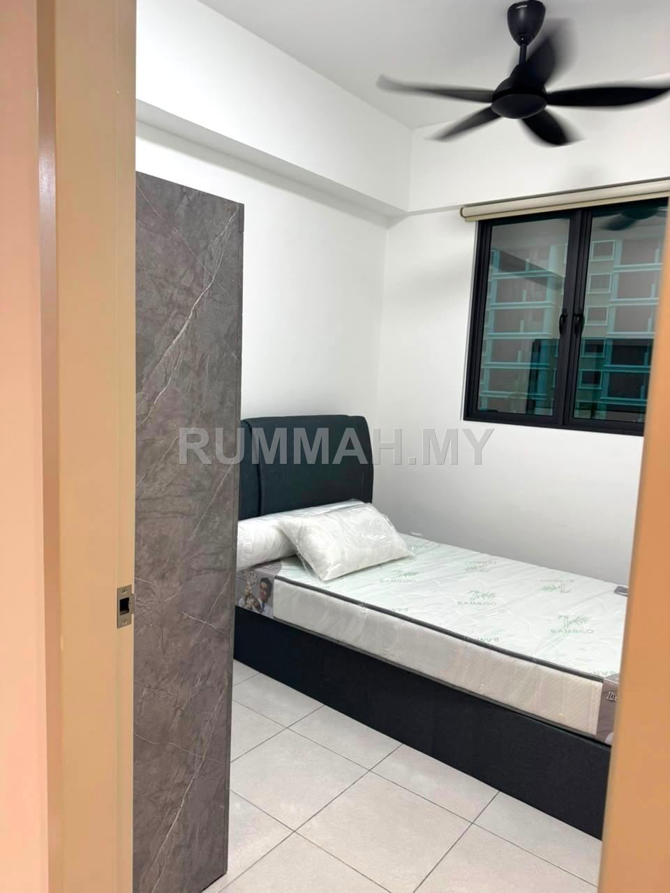condo in Gelugor, Penang — photo 5