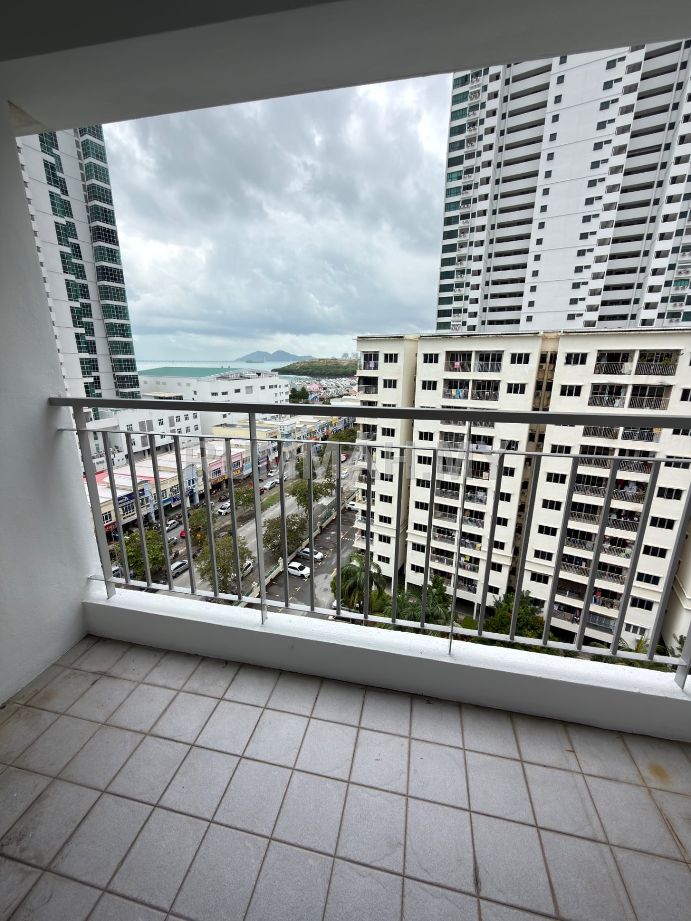 condo in Jelutong, Penang — photo 4
