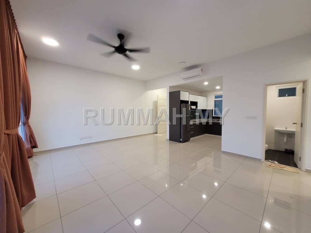 3-bedroom condo in Bayan Lepas, Penang for sale - Summerskye @ Bayan Lepas, 1100sft, 2CP