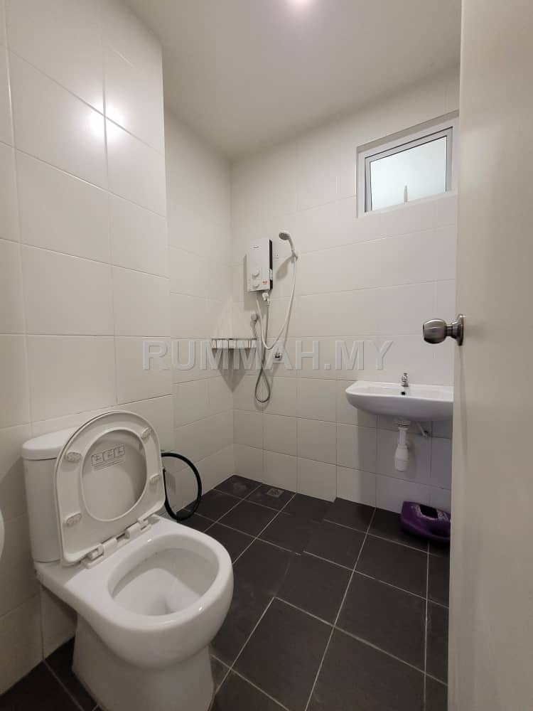 condo in Bayan Lepas, Penang — photo 7