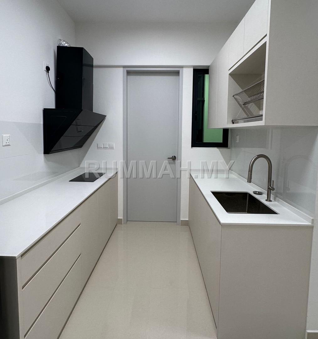 condo in Gelugor, Penang — photo 4
