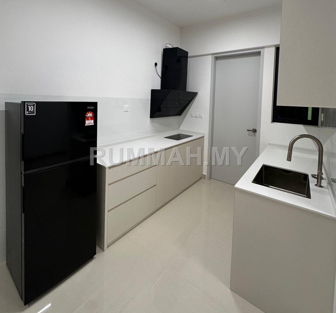 condo in Gelugor, Penang — photo 6