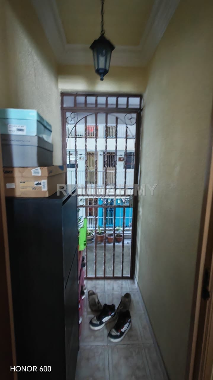 2-bedroom condo in Relau, Penang for sale - Taman Bendera @ Relau | 550sft 2Room  1Fix & 1Free CarPark