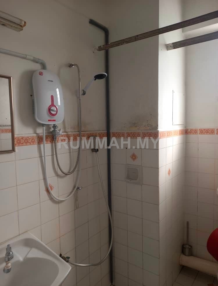 condo in Jelutong, Penang — photo 2