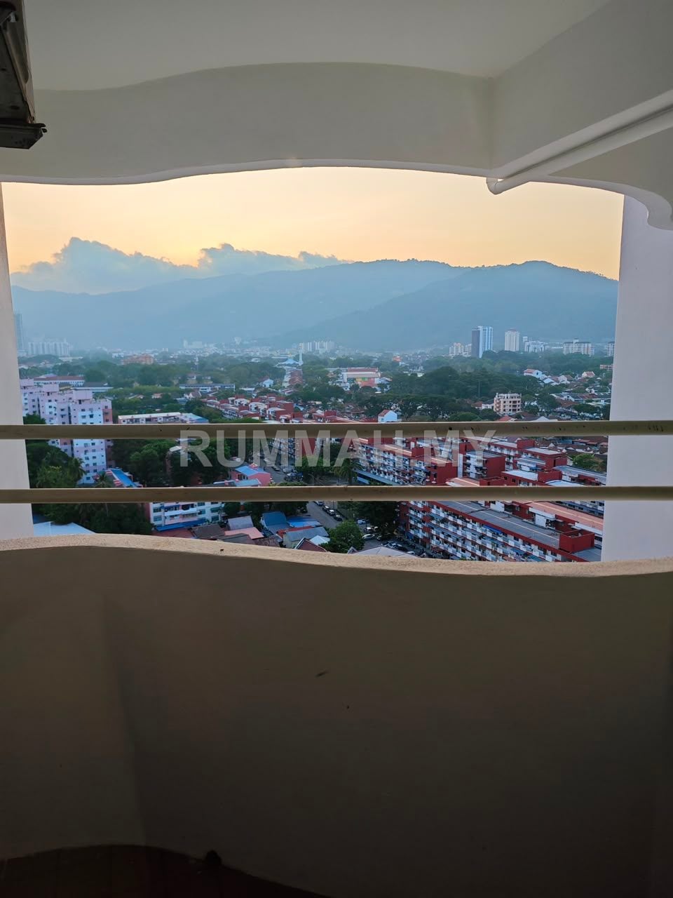 condo in Jelutong, Penang — photo 4