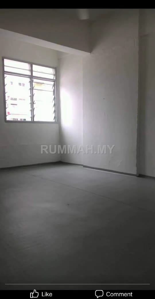 condo in Farlim, Penang — photo 5
