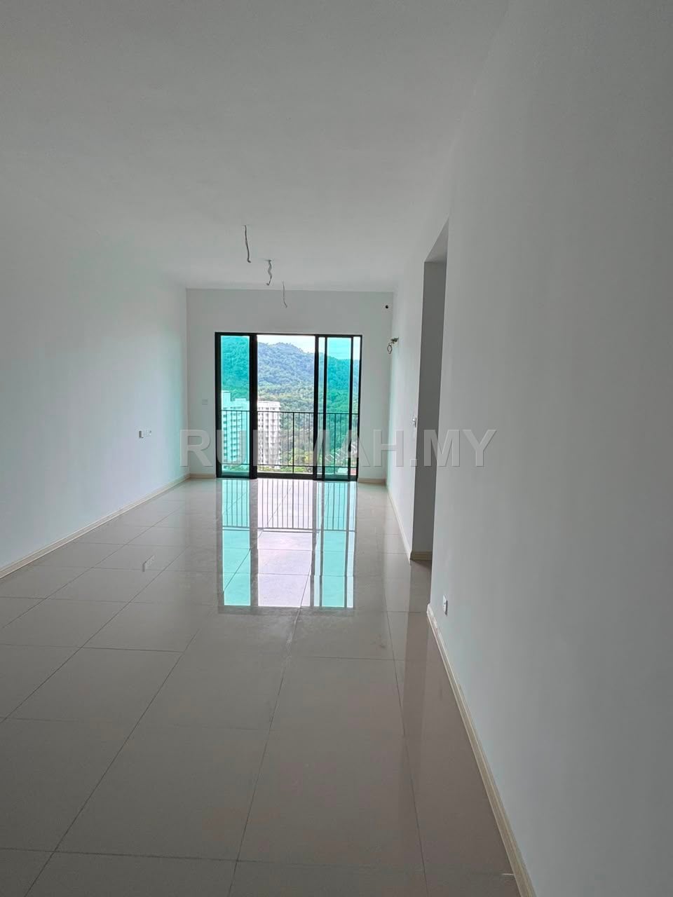 condo in Teluk Kumbar, Penang — photo 4