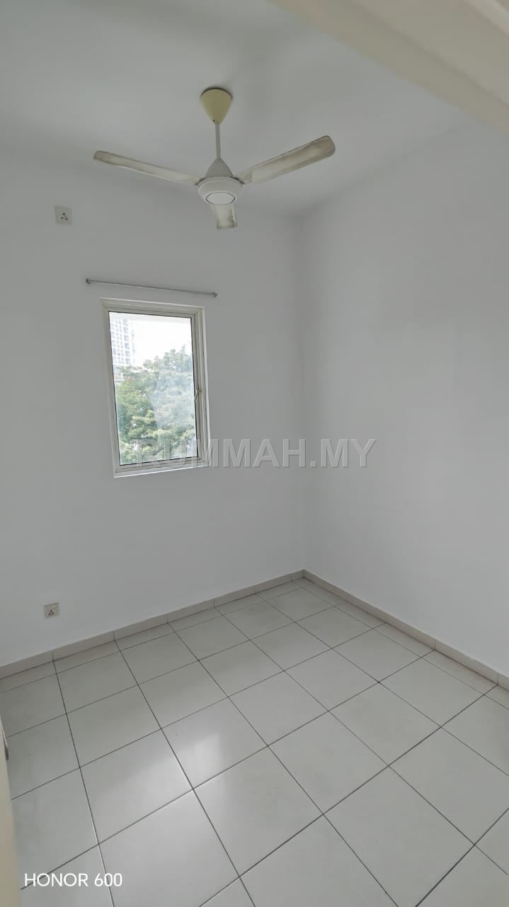 condo in Sungai Ara, Penang — photo 4