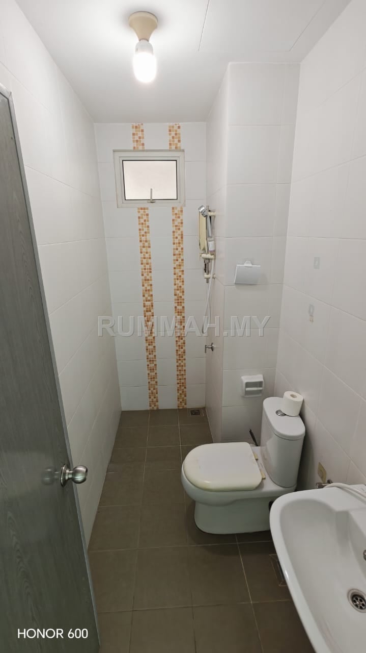 condo in Sungai Ara, Penang — photo 6