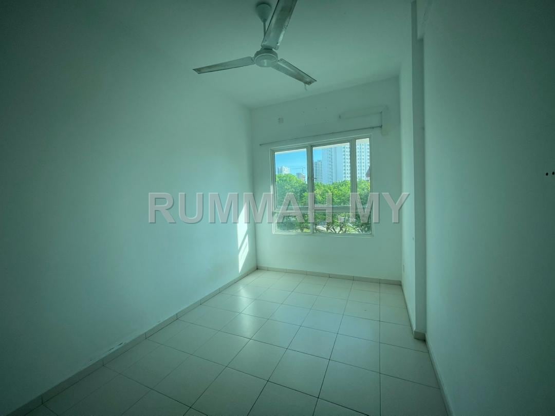 condo in Sungai Ara, Penang — photo 7