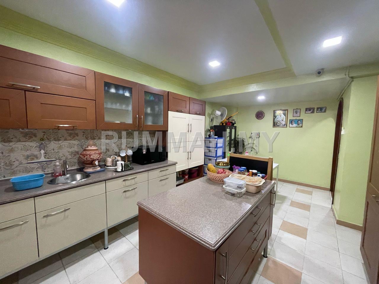 house in Bukit Jambul, Penang — photo 4