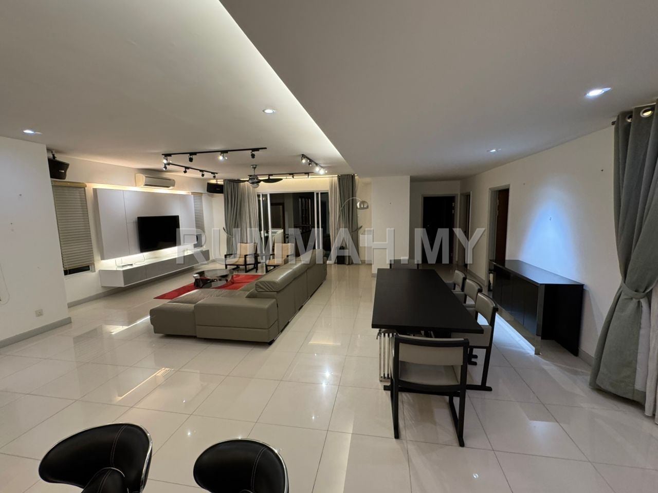 6-bedroom condo in Gelugor, Penang for rent - Condo for Rent @ Platino, Gelugor | Fully Furnished