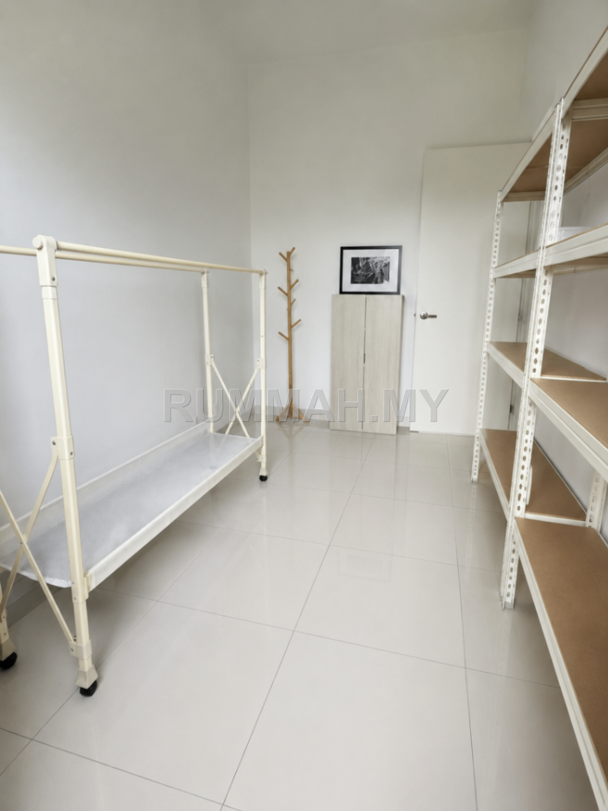 condo in Batu Ferringhi, Penang — photo 4