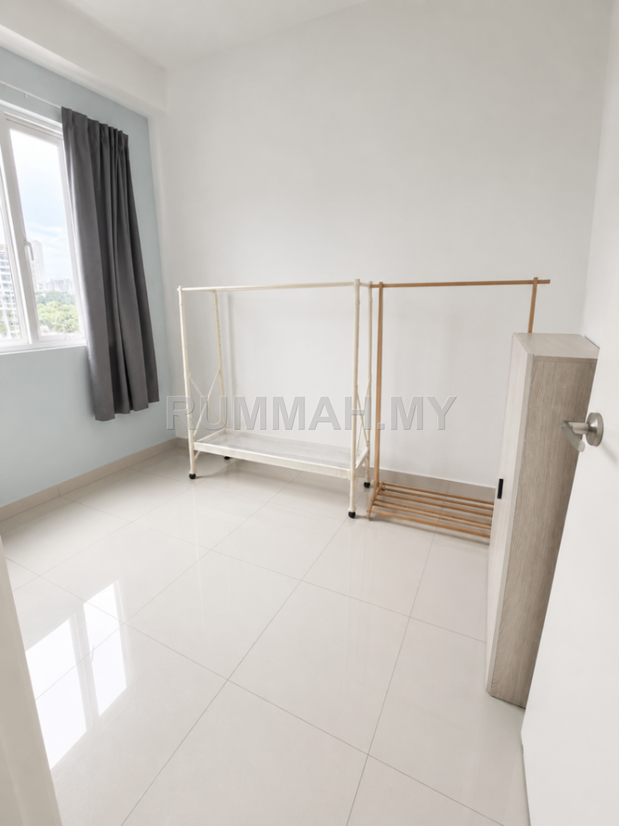 condo in Batu Ferringhi, Penang — photo 5