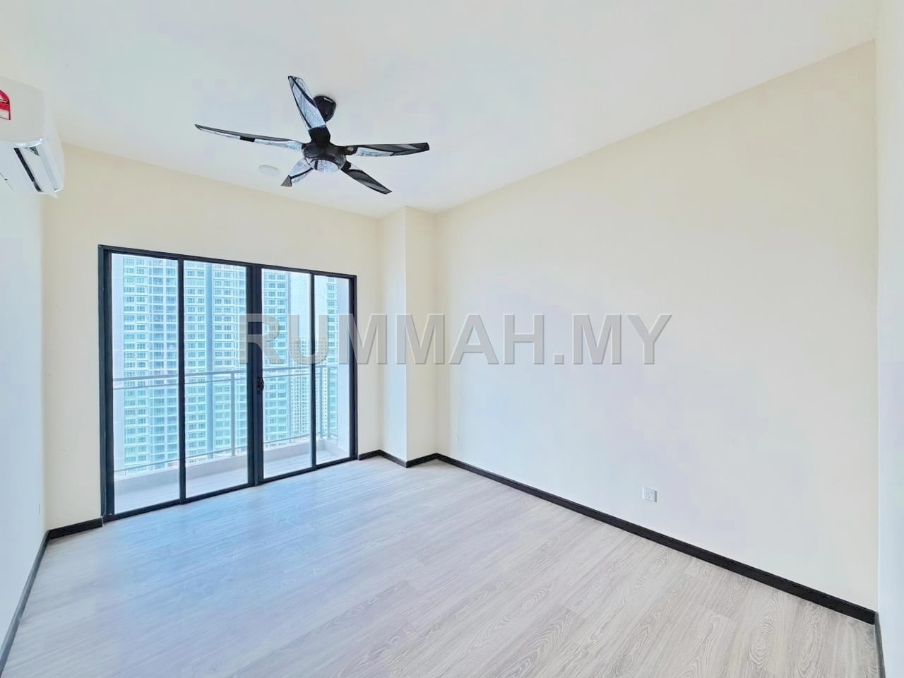 condo in Relau, Penang — photo 6