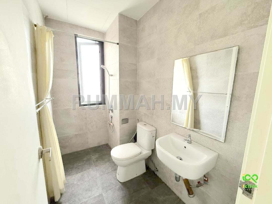 condo in Relau, Penang — photo 5