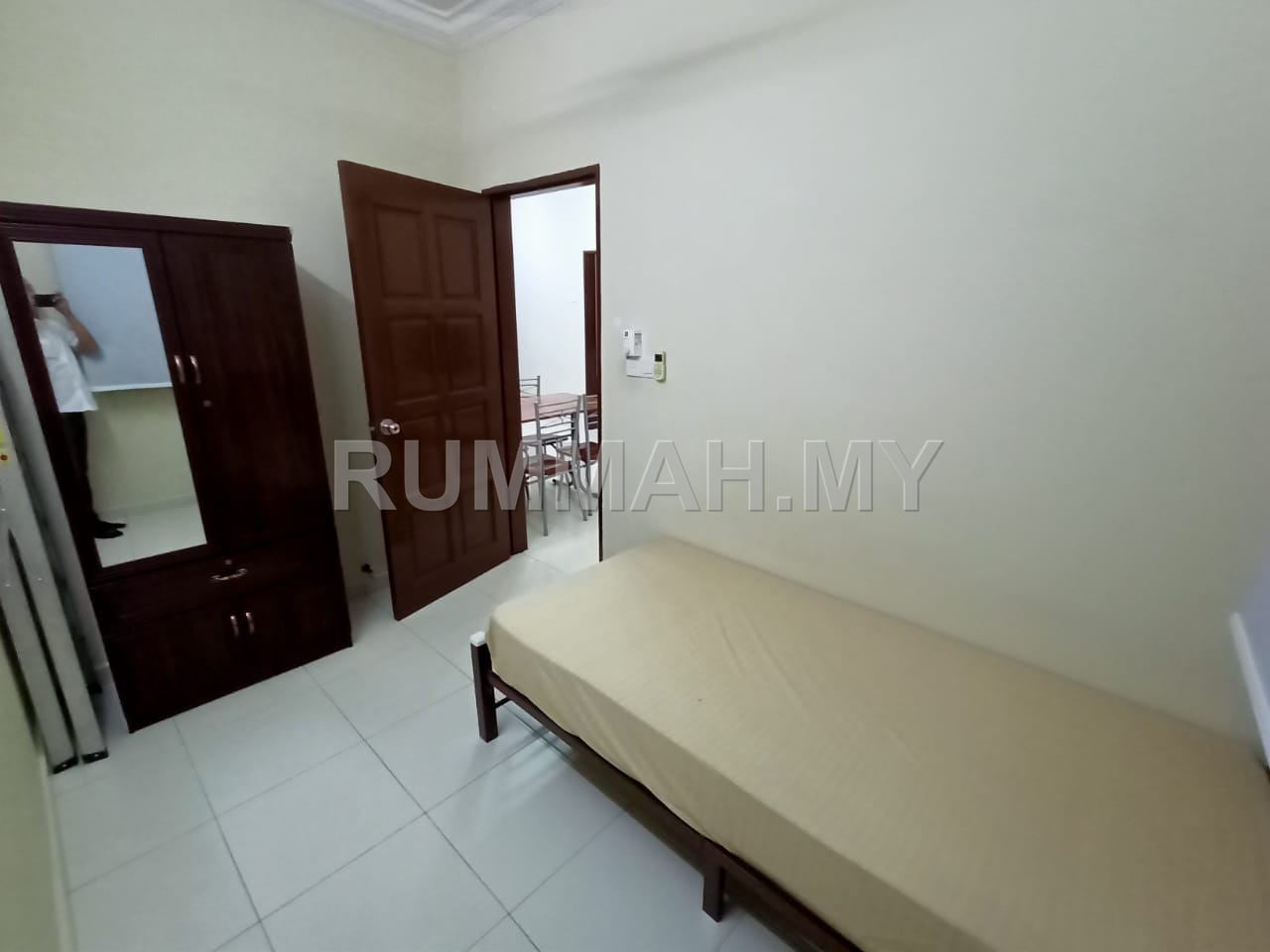 condo in Gelugor, Penang — photo 6