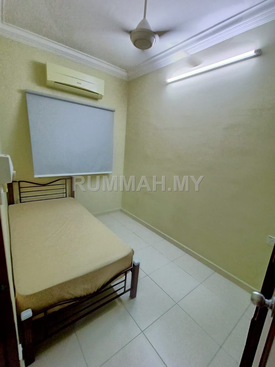 condo in Gelugor, Penang — photo 7