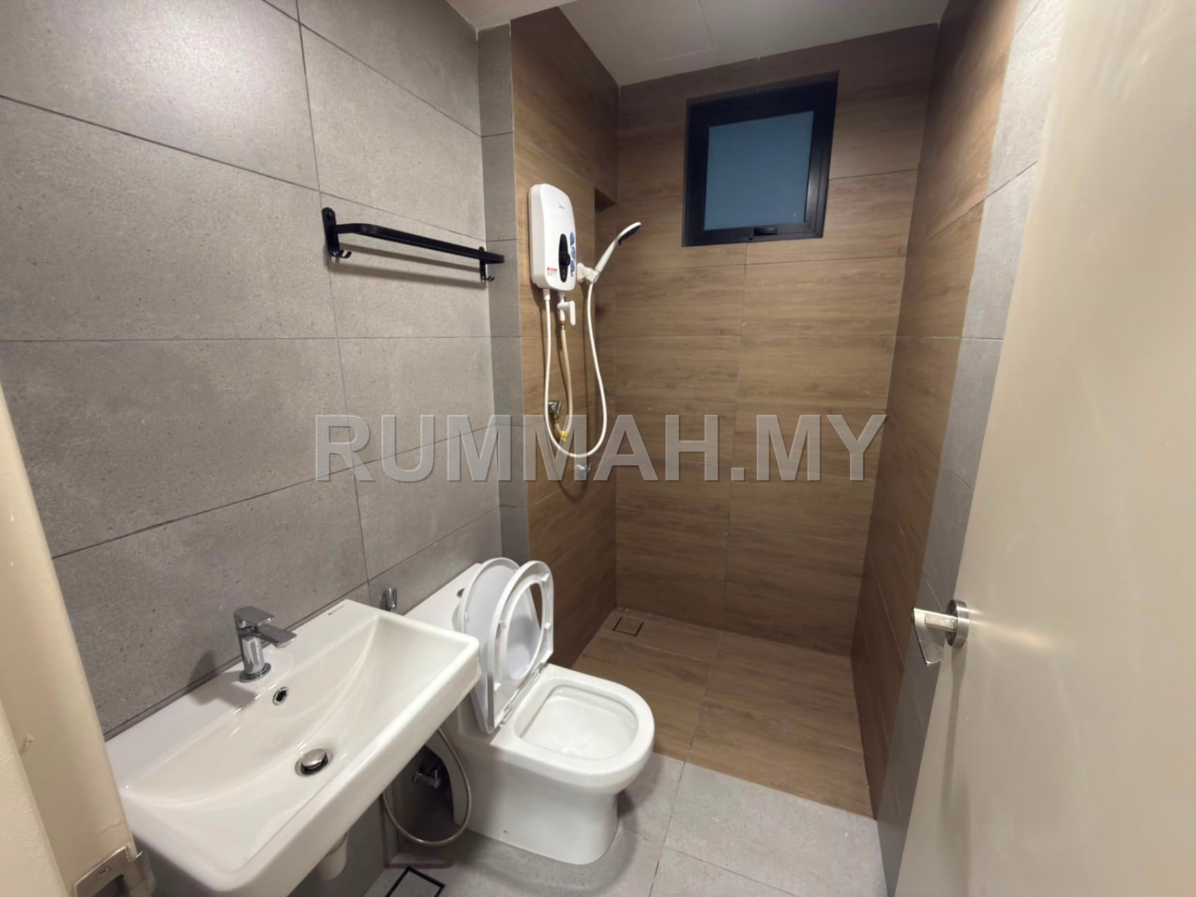 condo in Batu Kawan, Penang — photo 7