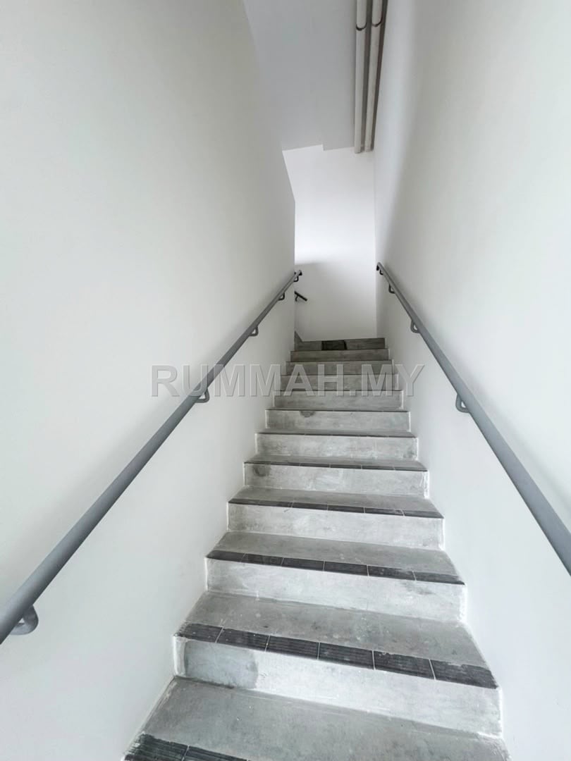 commercial in Tanjung Tokong, Penang — photo 5