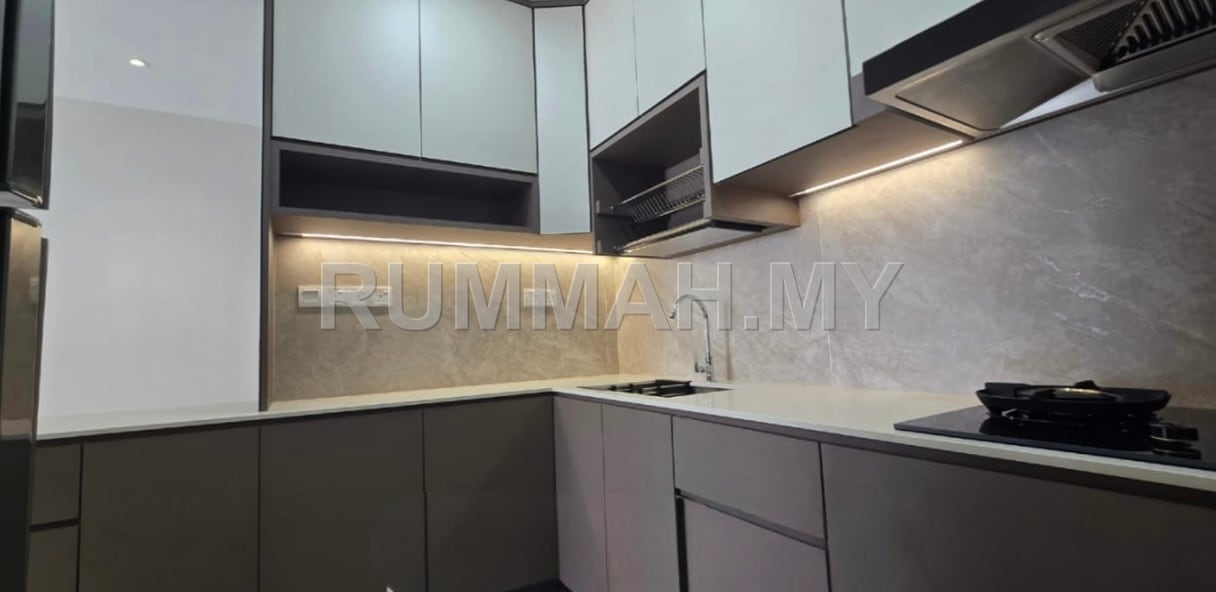 condo in Gelugor, Penang — photo 4