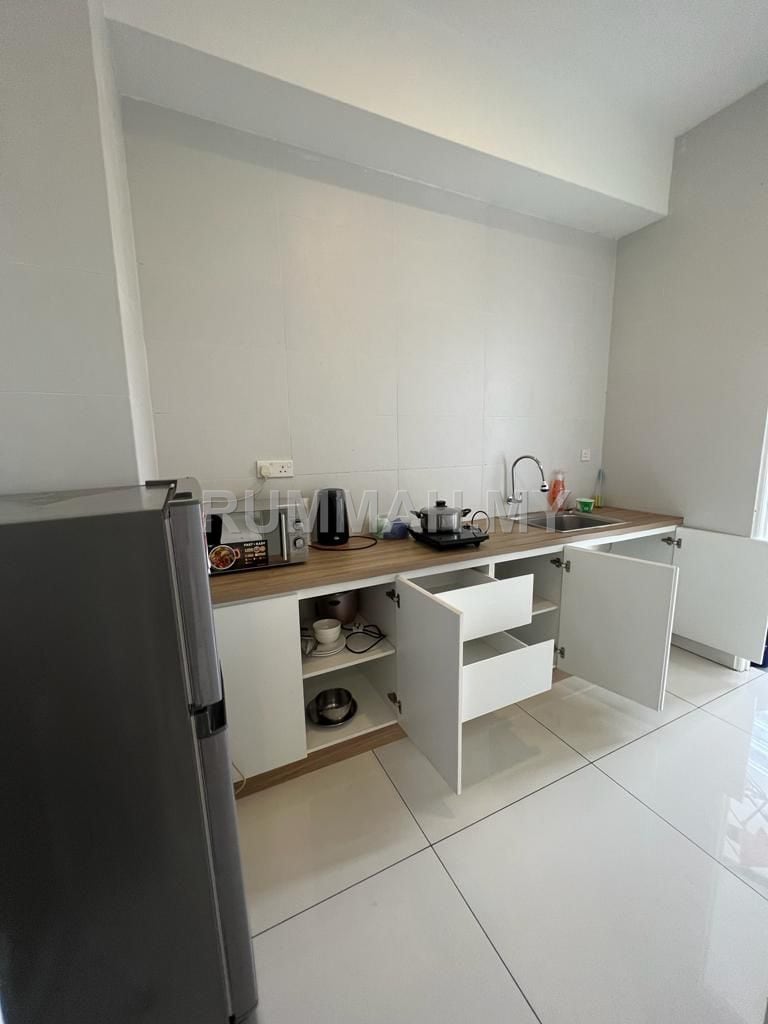 condo in Gelugor, Penang — photo 4