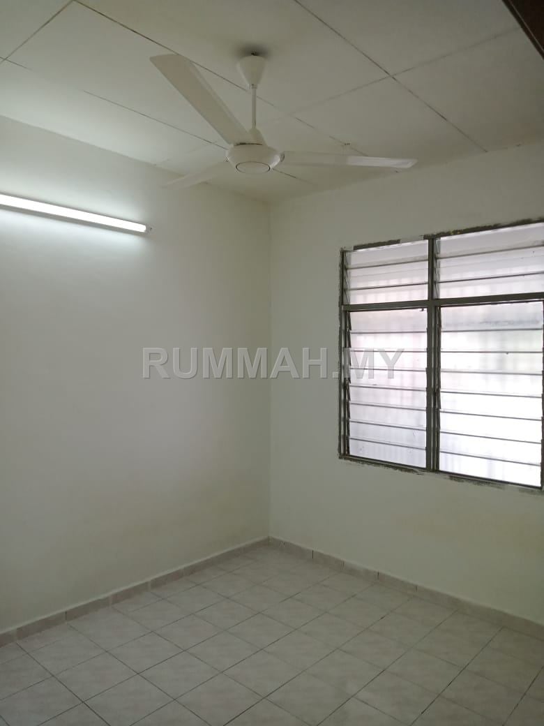 3-bedroom house in Bayan Baru, Penang for rent - Single Storey House For Rent at Bayan Baru