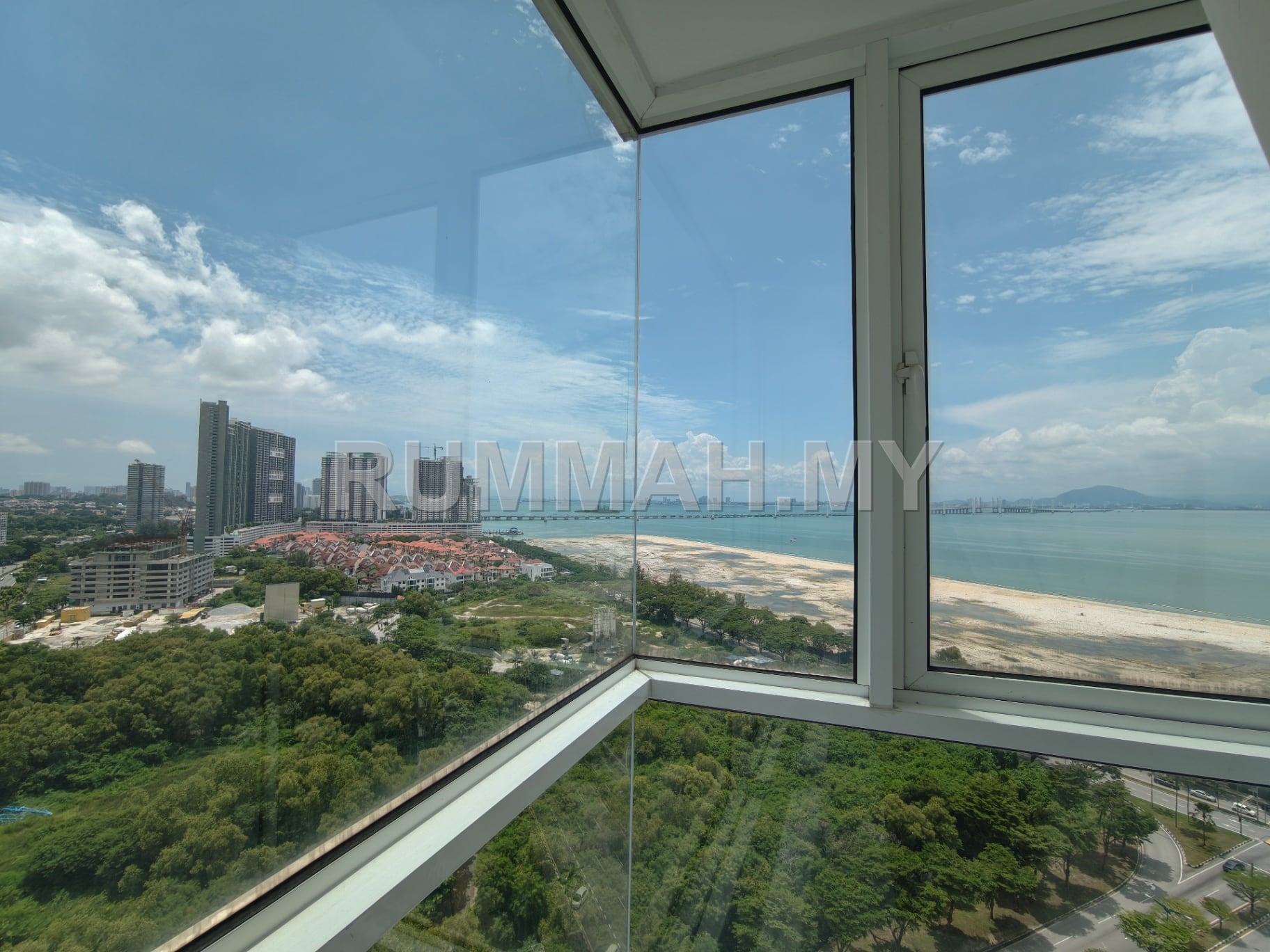 3-bedroom condo in Bayan Lepas, Penang for rent - [Seaview] Tropicana Bay Residence, Bayan Lepas | Seaview