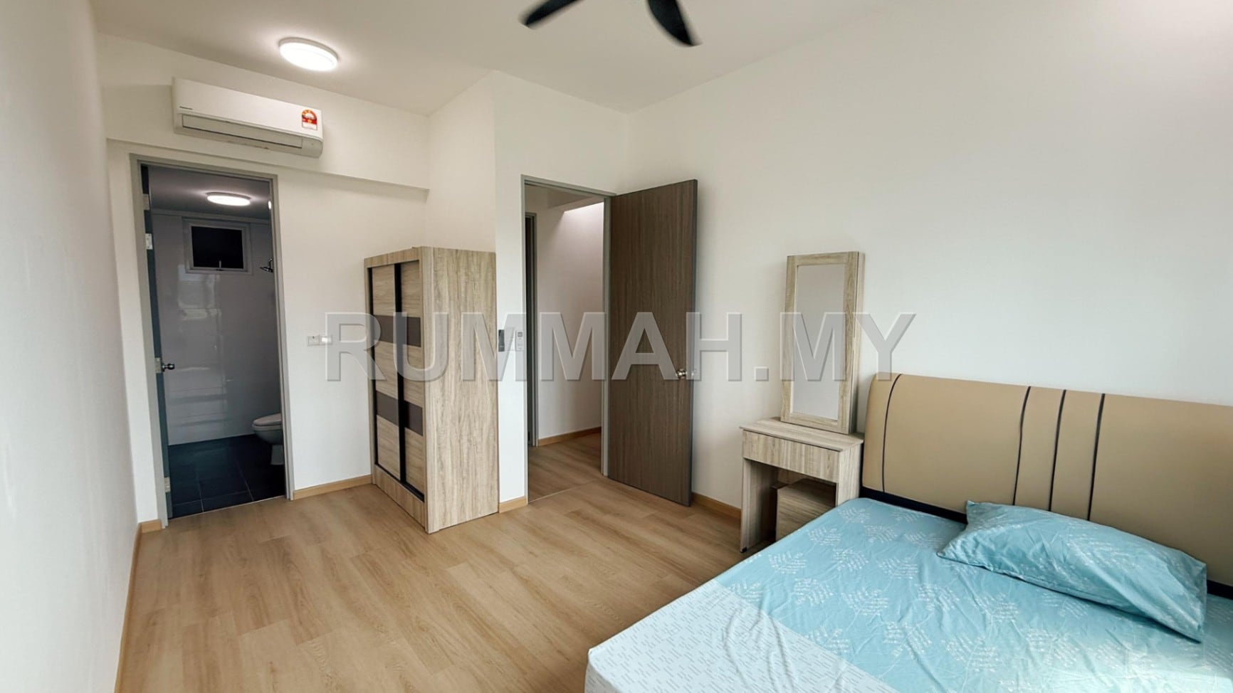 condo in Gelugor, Penang — photo 4
