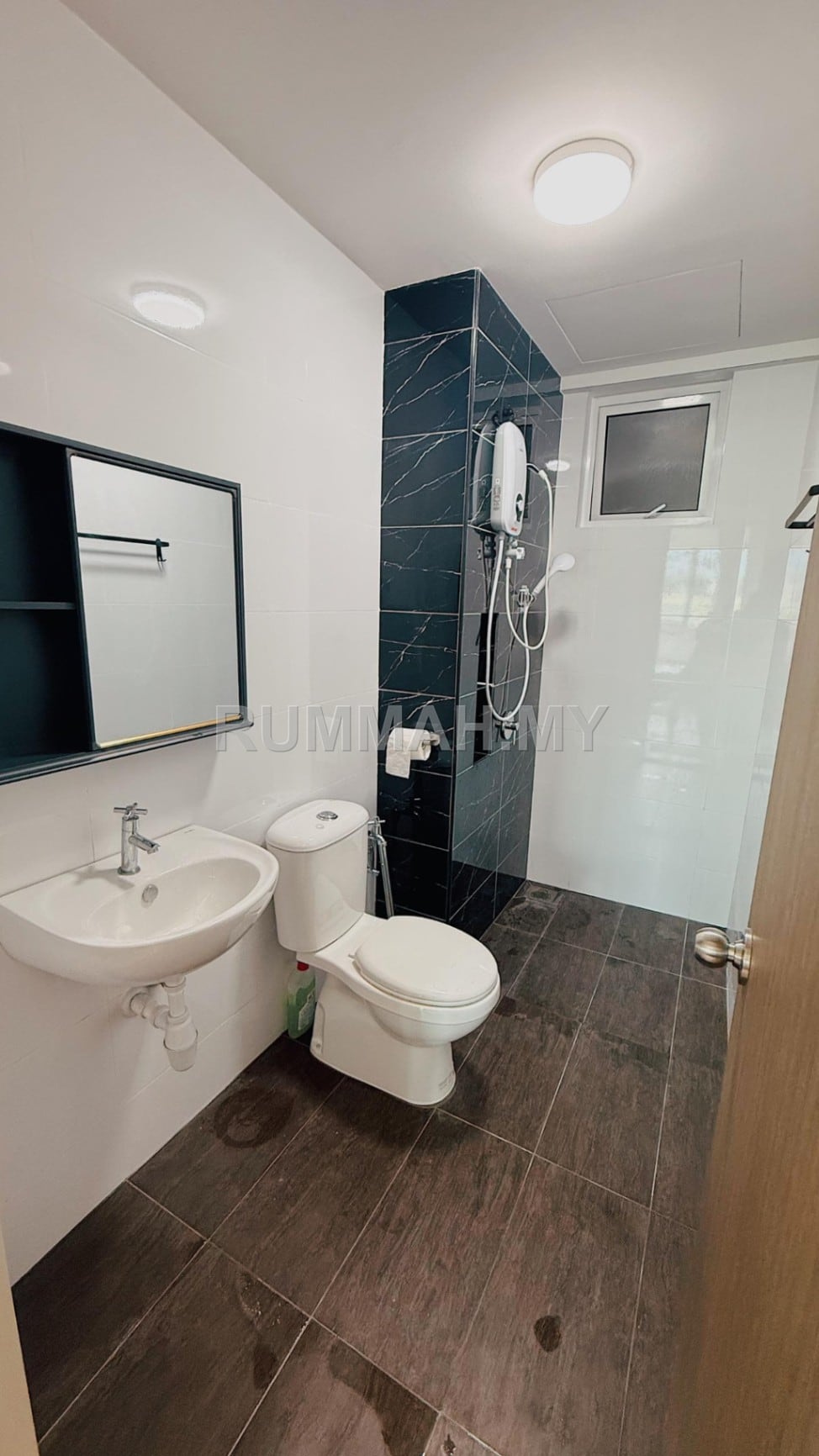 condo in Gelugor, Penang — photo 7